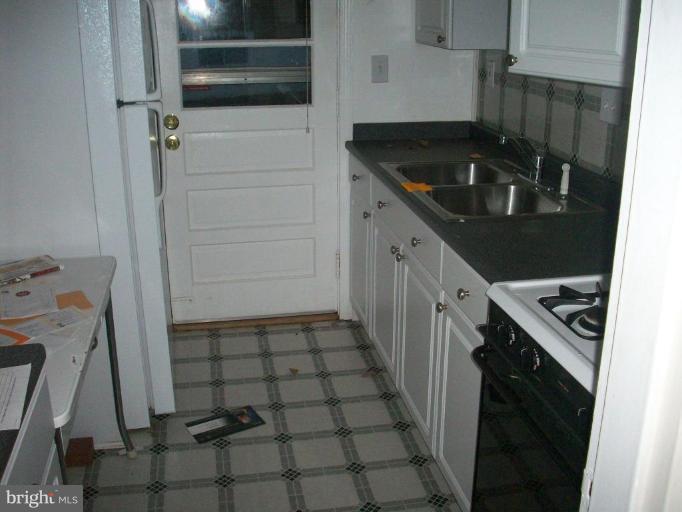 3008 Weisman Road Silver Spring, MD 20902 - Photo 2 of 7 Kitchen