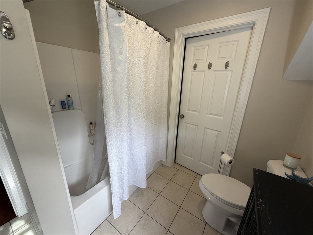 7 Dean Farm Road, Unit 2 Sutton, MA 01590 - Photo 13 of 16