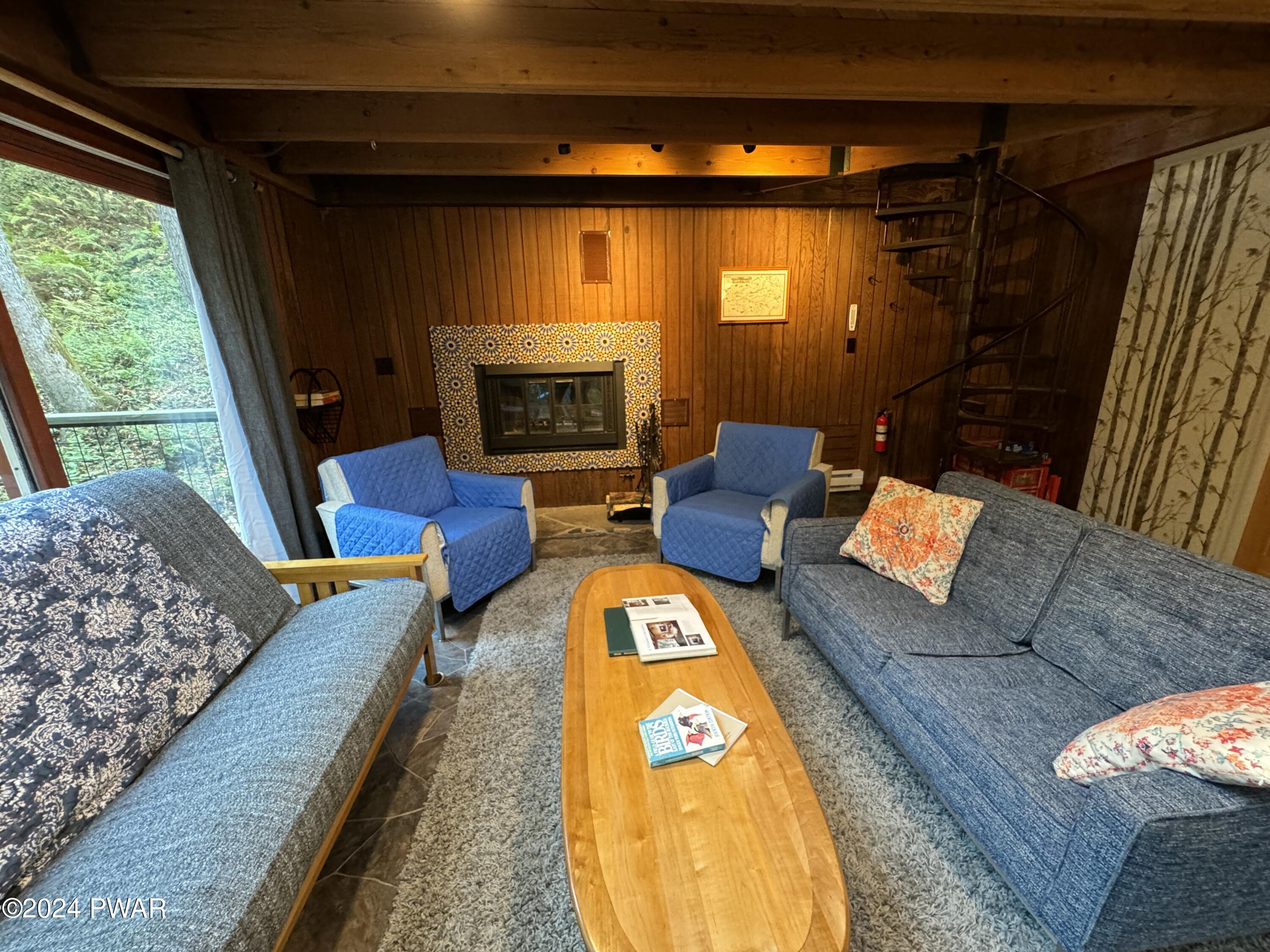 850 Conklin Hill Road Damascus, PA 18415 - Photo 23 of 42 Living Room
