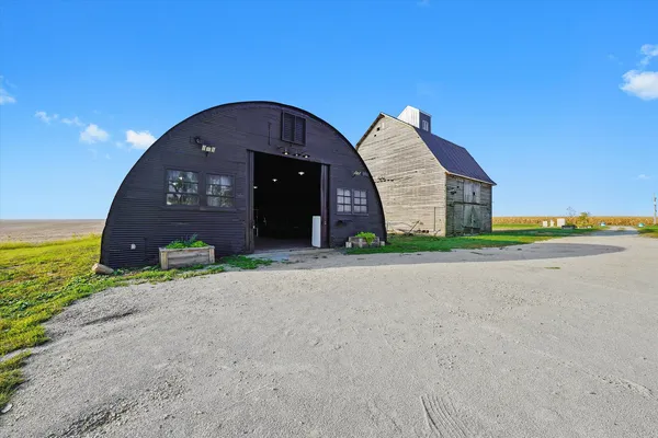 $650,000 | 8871 North 5000E Road, Manteno, IL 60950