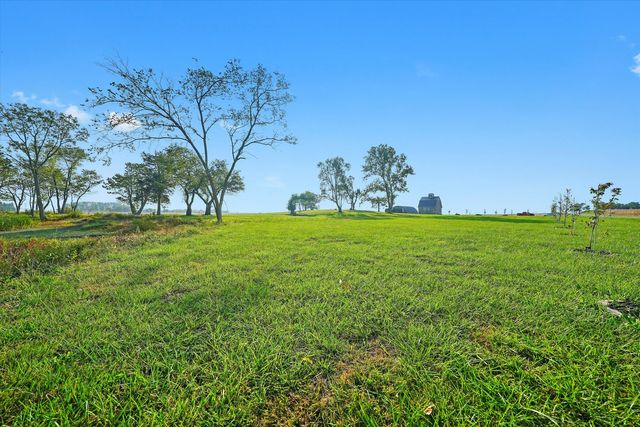 $670,000 | 8871 North 5000E Road, Manteno, IL 60950