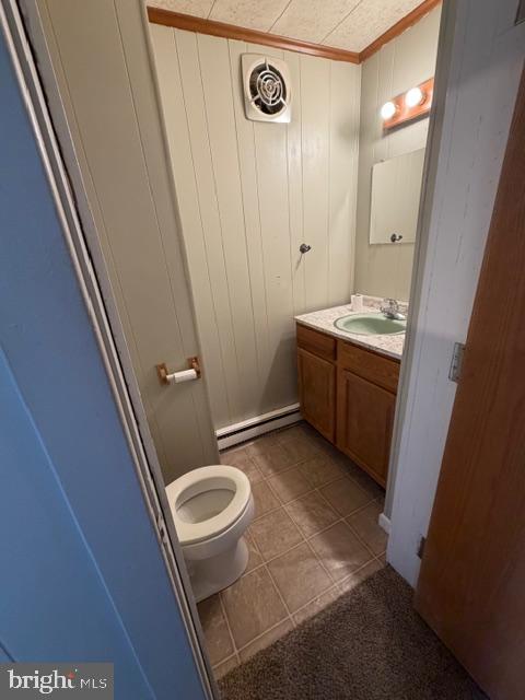 129 Ridge Avenue Waynesboro, PA 17268 - Photo 11 of 17 a bathroom with a granite countertop sink toilet and shower