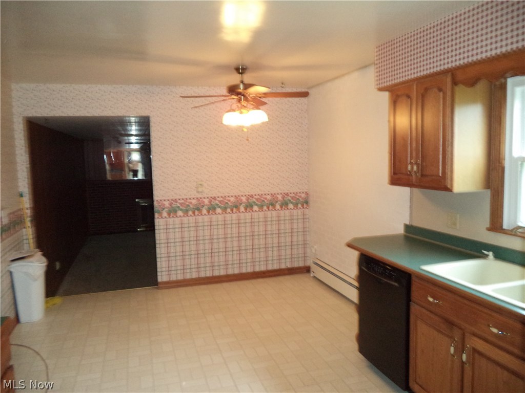 4438 Ridge Road Cortland, OH 44410 - Photo 2 of 30 Gallery Image 2