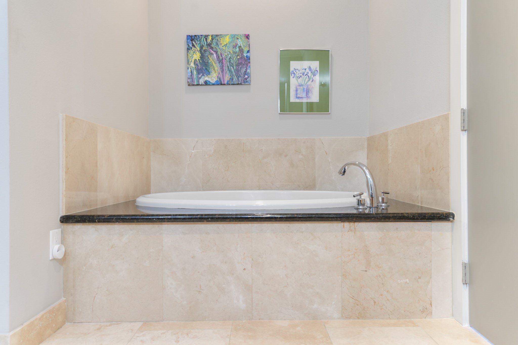 3388 Sage Road, Unit 2102 Houston, TX 77056 - Photo 16 of 21 a close up of a sink