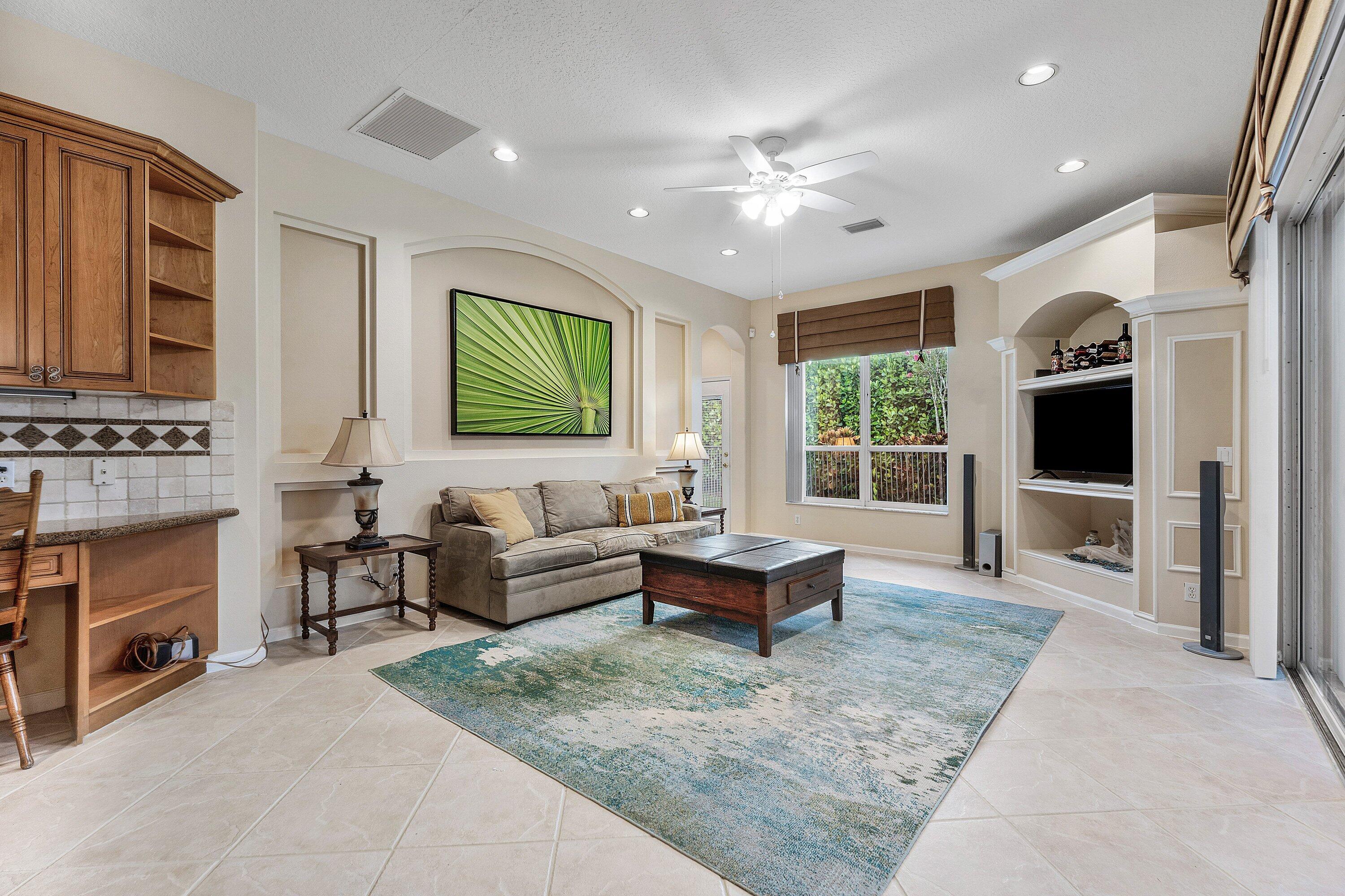 11130 Silver Ridge Street Wellington, FL 33449 - Photo 15 of 54 017-11130SilverRidgeStreet-Wellington-FL