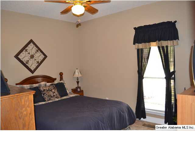 905 14th Court Pleasant Grove, AL 35127 - Photo 9 of 26