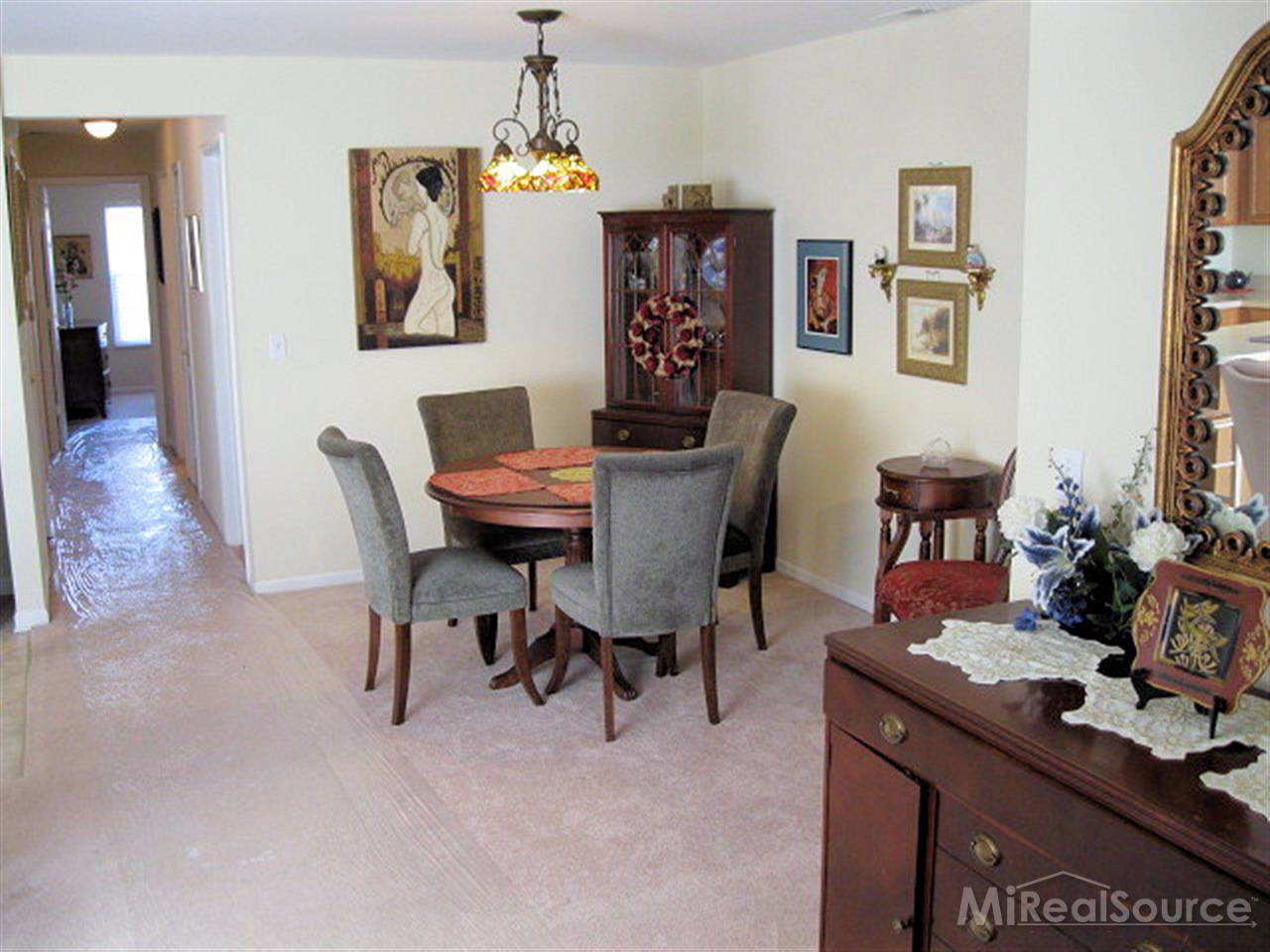 33522 Utica Road Fraser, MI 48026 - Photo 3 of 24 31188994-2.JPG