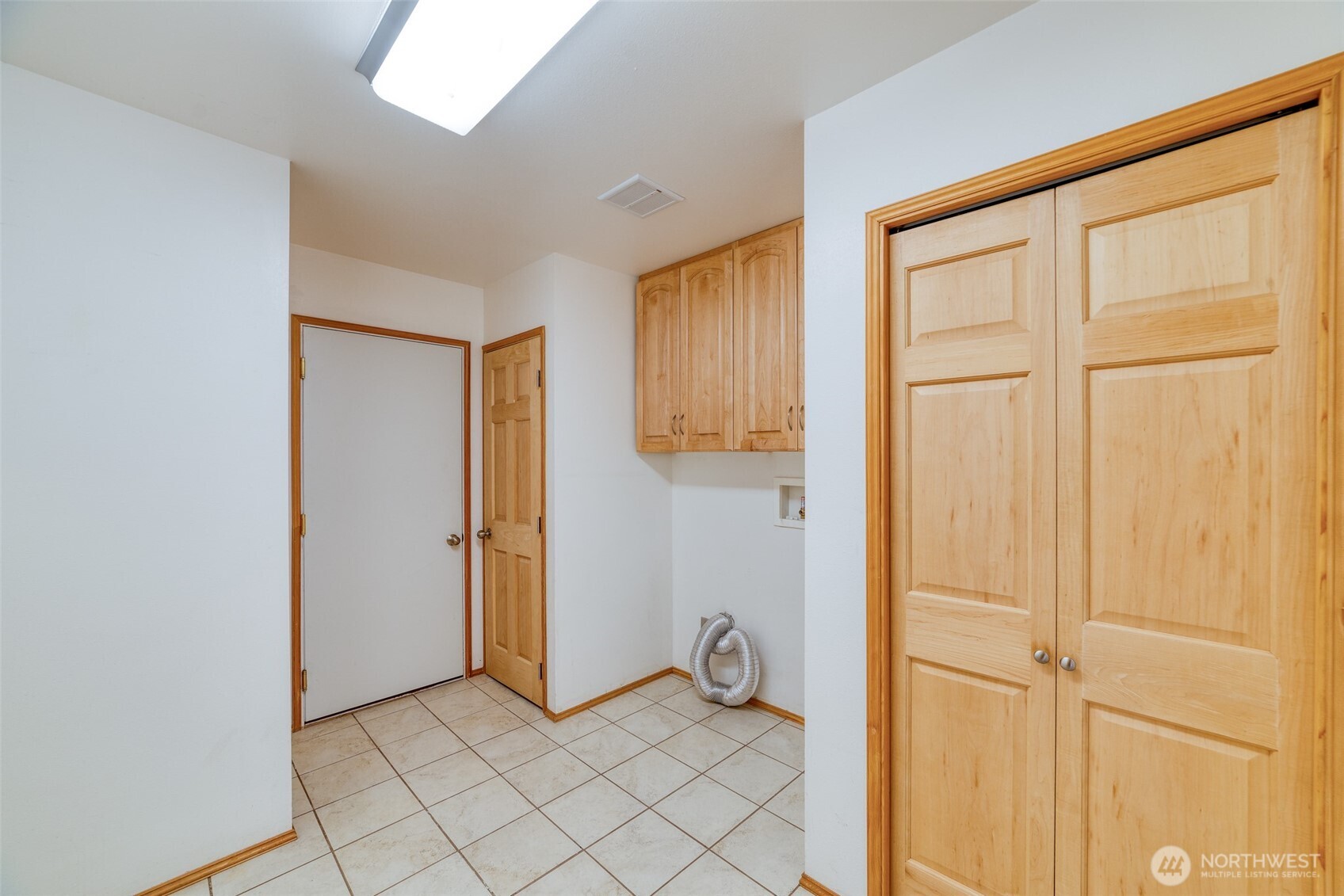 2651 O Brien Road Port Angeles, WA 98362 - Photo 16 of 35