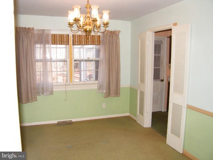 2006 Falls Road Parkton, MD 21120 - Photo 11 of 14 Dining Room