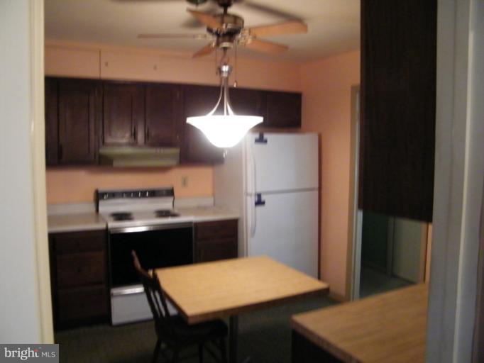 2006 Falls Road Parkton, MD 21120 - Photo 5 of 14 Kitchen