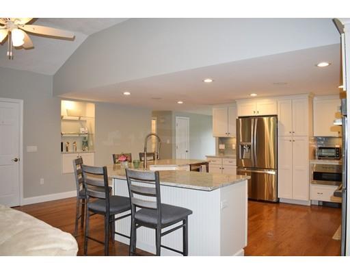65 Donald Road Burlington, MA 01803 - Photo 5 of 27 Gallery Image 5