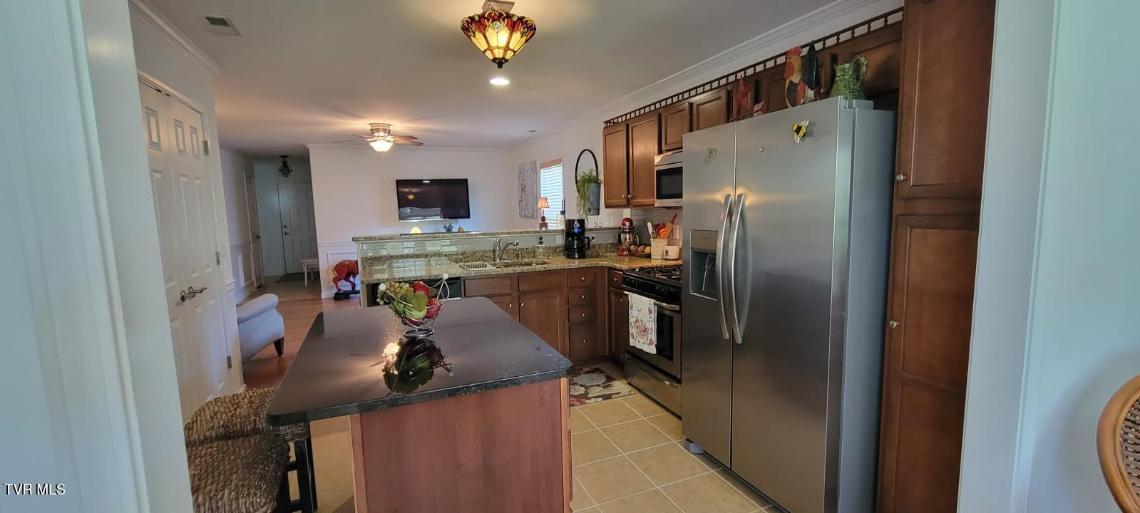 687 Suffolk Road Johnson City, TN 37615 - Photo 7 of 25 Kitchen from Sunroom
