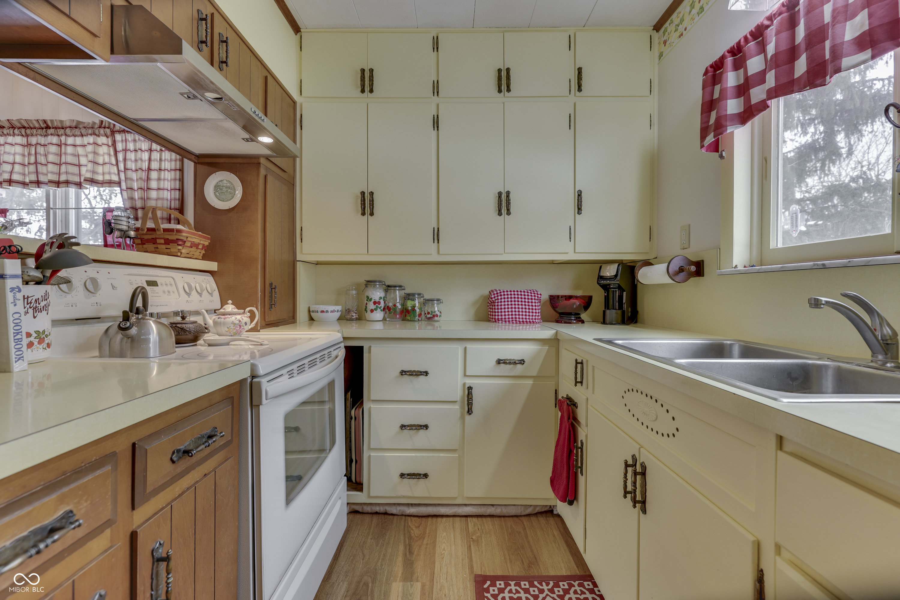 2605 South Franklin Road Indianapolis, IN 46239 - Photo 23 of 33