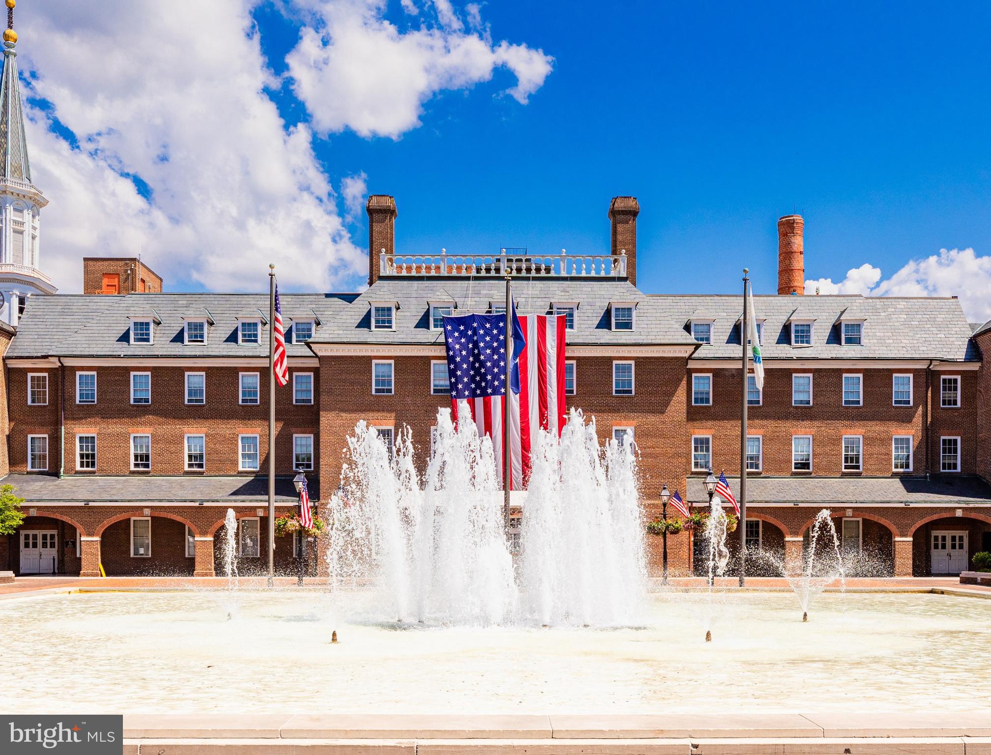 910 Powhatan Street, Unit 104N Alexandria, VA 22314 - Photo 58 of 60 a view of a building with street
