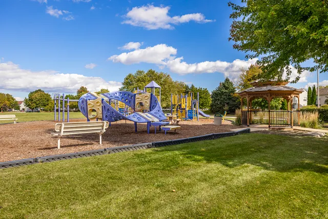 $425,000 | 1802 Arbor Gate Drive, Plainfield, IL 60586