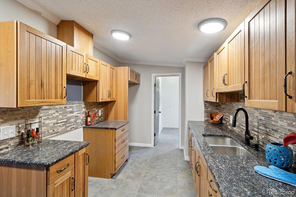 5150 Jackson Road Flint, MI 48506 - Photo 18 of 60