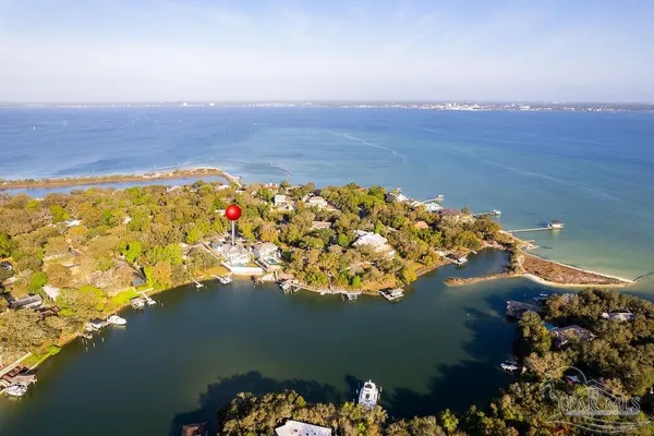 $4,500,000 | 50 Highpoint Drive, Gulf Breeze, FL 32561