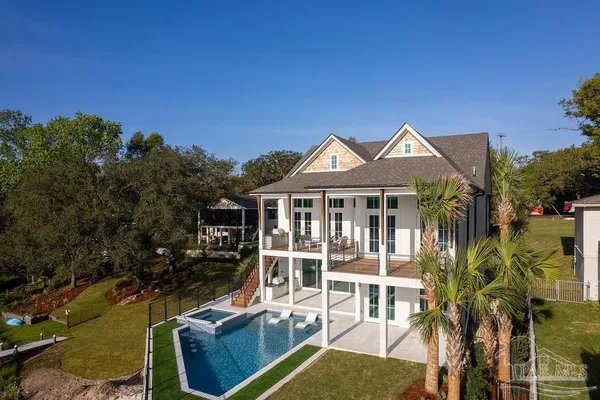 $4,500,000 | 50 Highpoint Drive, Gulf Breeze, FL 32561