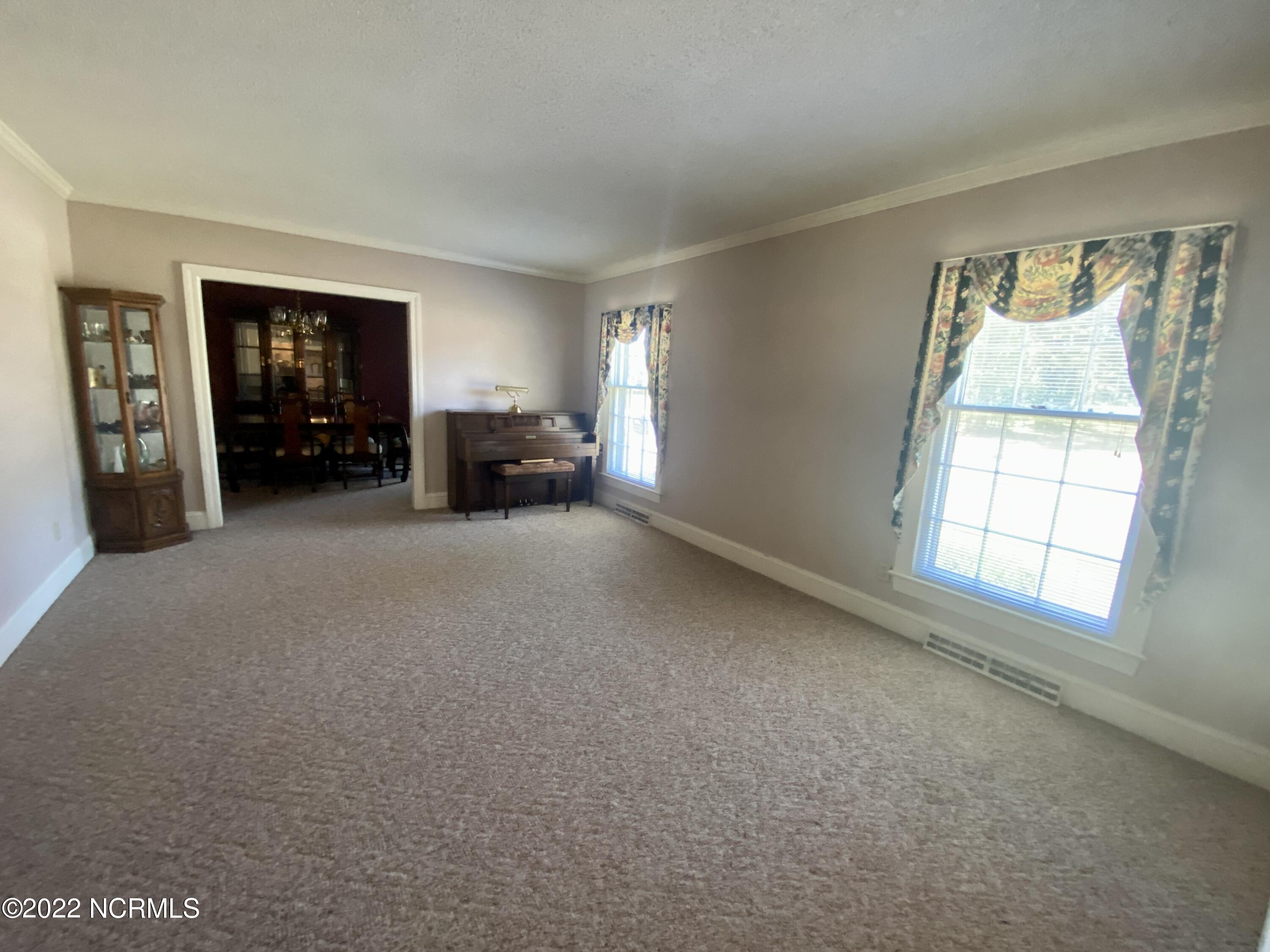 3207 Hodges Road Kinston, NC 28504 - Photo 6 of 15 Formal Living Room