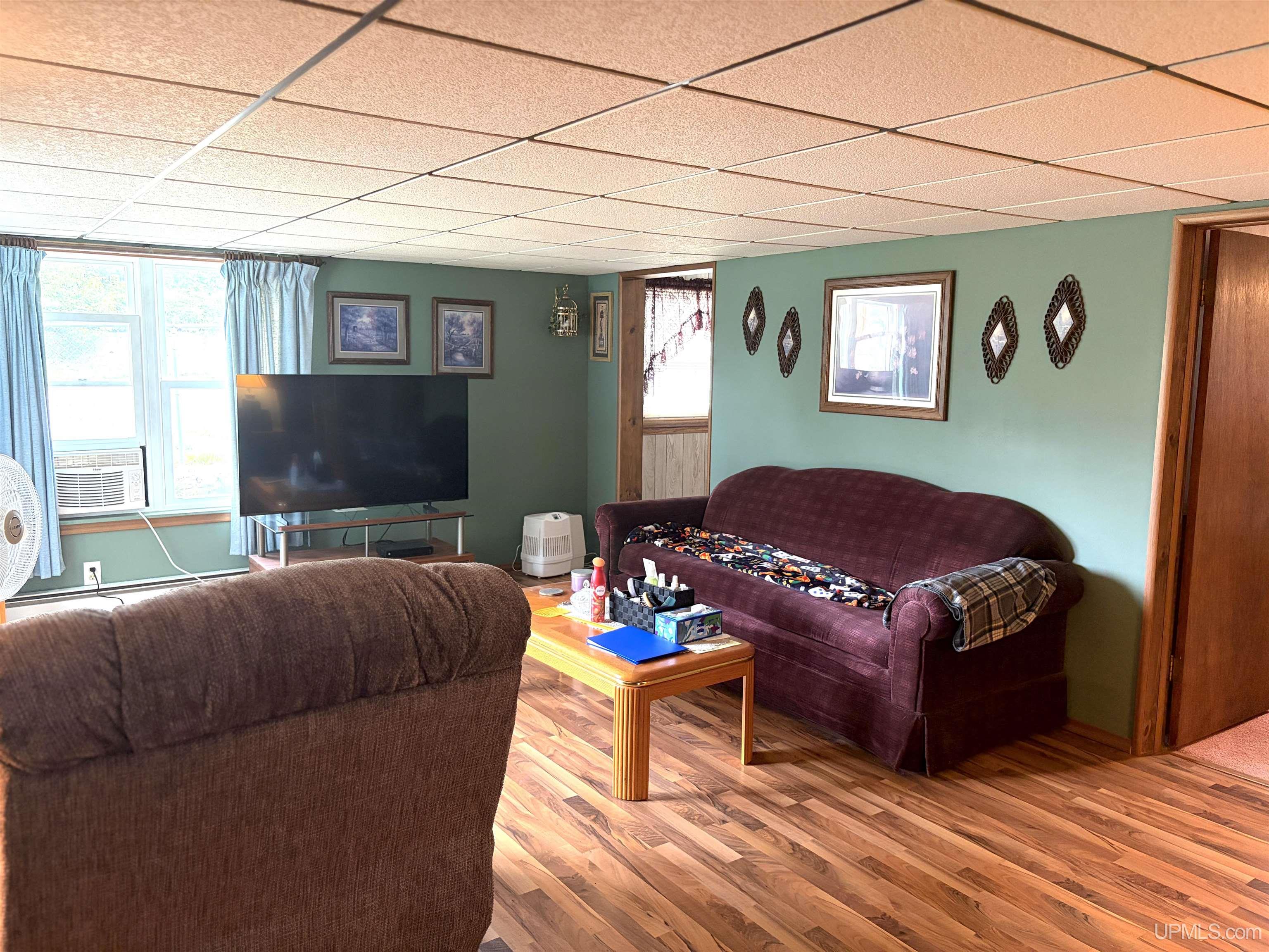 518 East Ridge Street Ishpeming, MI 49849 - Photo 6 of 47