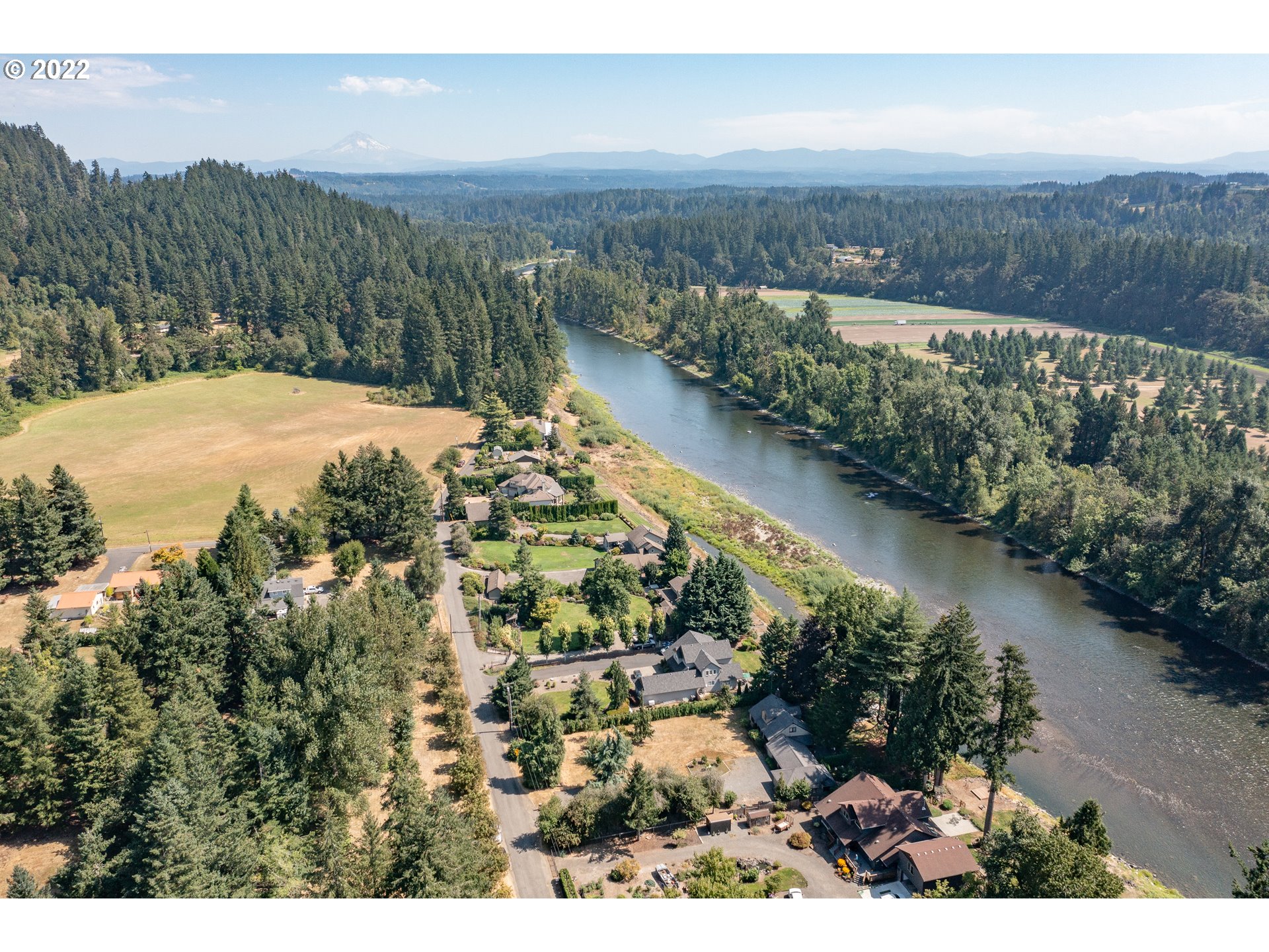 19460 Southeast Semple Road Damascus, OR 97089 - Photo 19 of 32 a view of a city with a lake