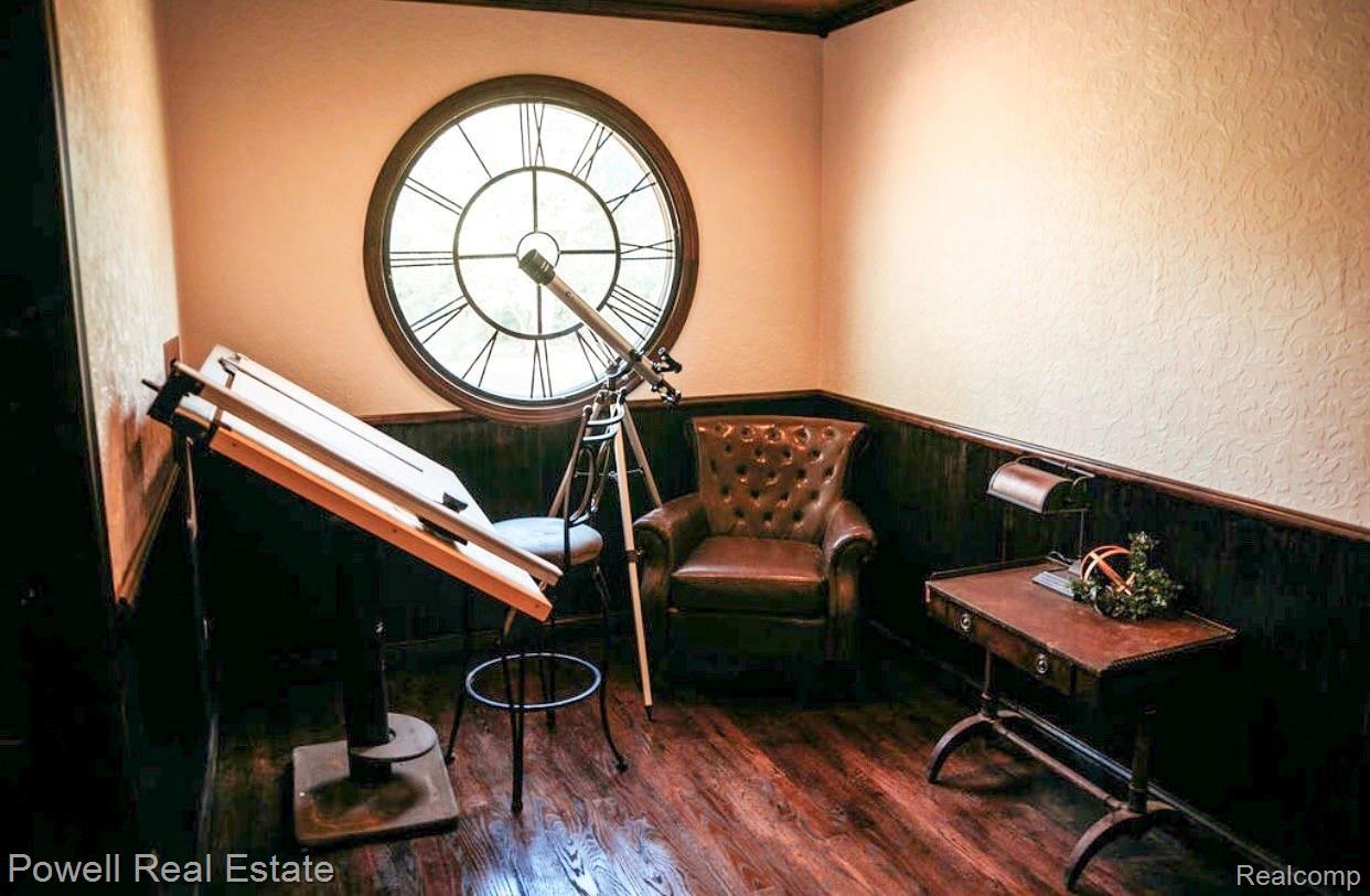 7419 South Vassar Road Vassar, MI 48768 - Photo 18 of 54 vassar lr.JPG