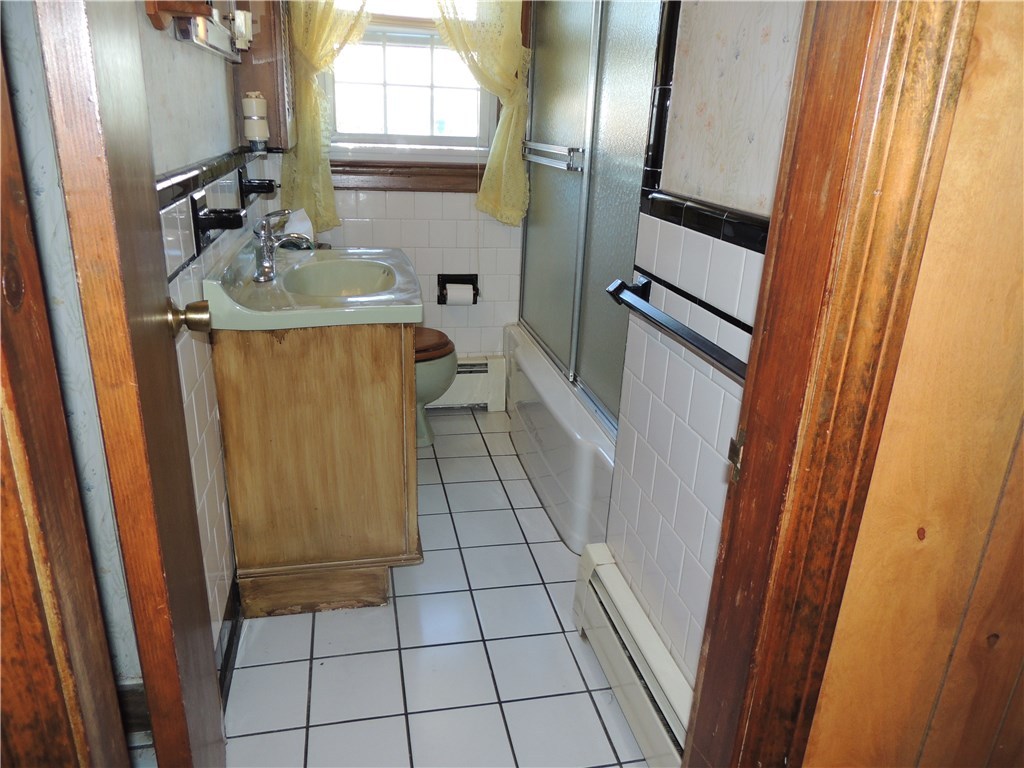 164 Tennyson Road Warwick, RI 02888 - Photo 13 of 34 Gallery Image 13