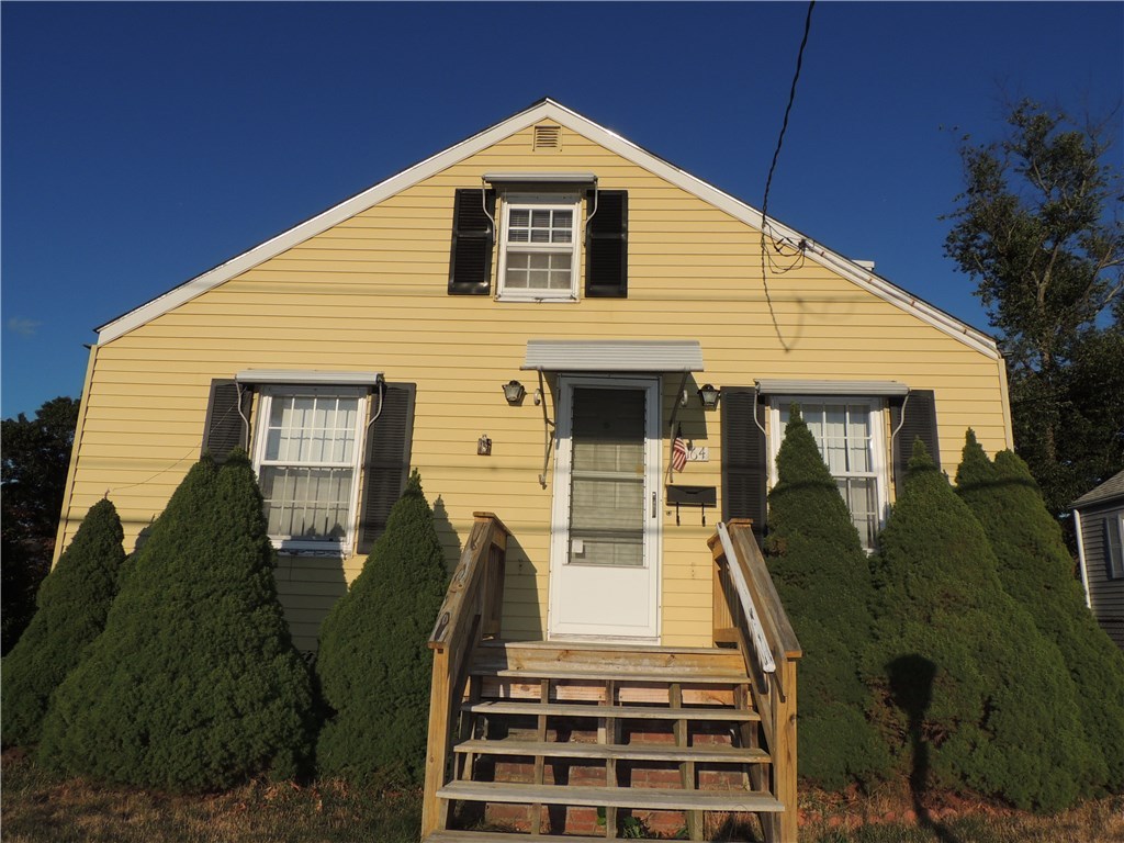 164 Tennyson Road Warwick, RI 02888 - Photo 4 of 34 Gallery Image 4