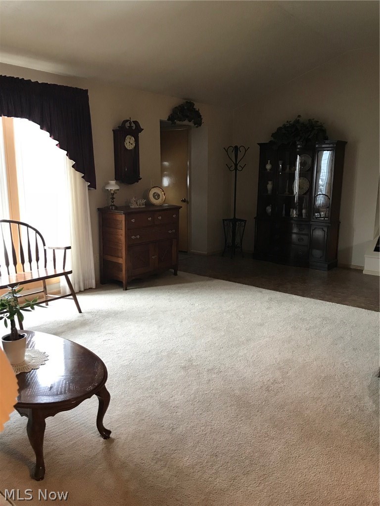 6506 Hamden Road Parma Heights, OH 44130 - Photo 6 of 32 Gallery Image 6