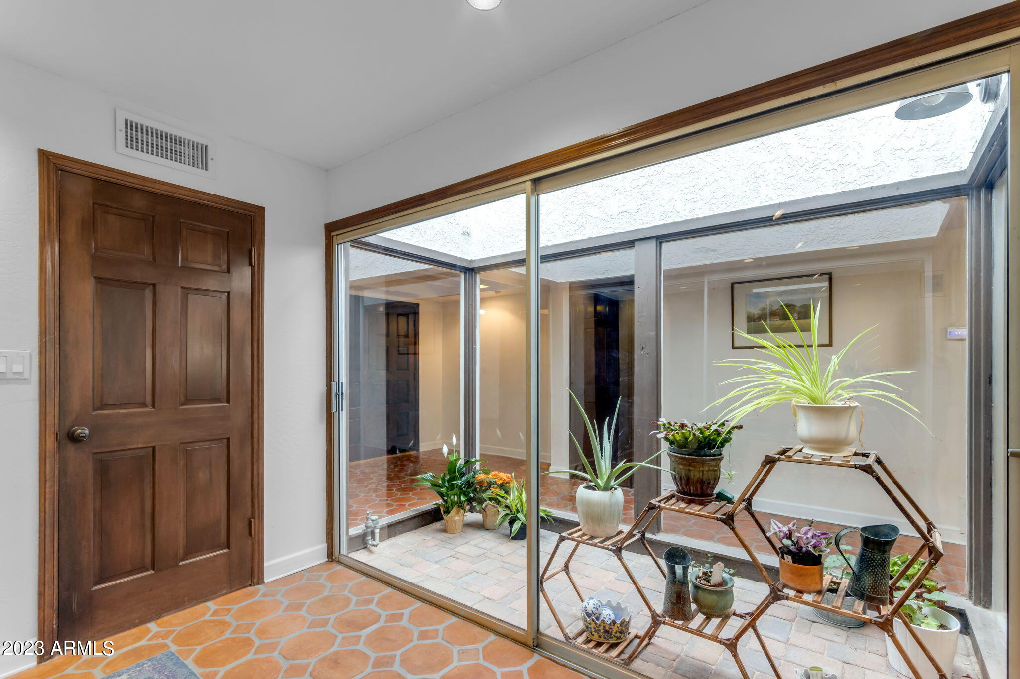 7013 North 10th Avenue Phoenix, AZ 85021 - Photo 26 of 40 30-web-or-mls-088_7013 N 10th Ave - Phoe