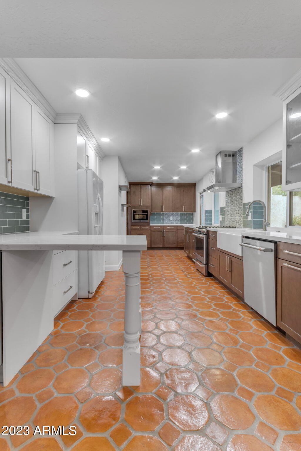 7013 North 10th Avenue Phoenix, AZ 85021 - Photo 7 of 40 18-web-or-mls-052_7013 N 10th Ave - Phoe