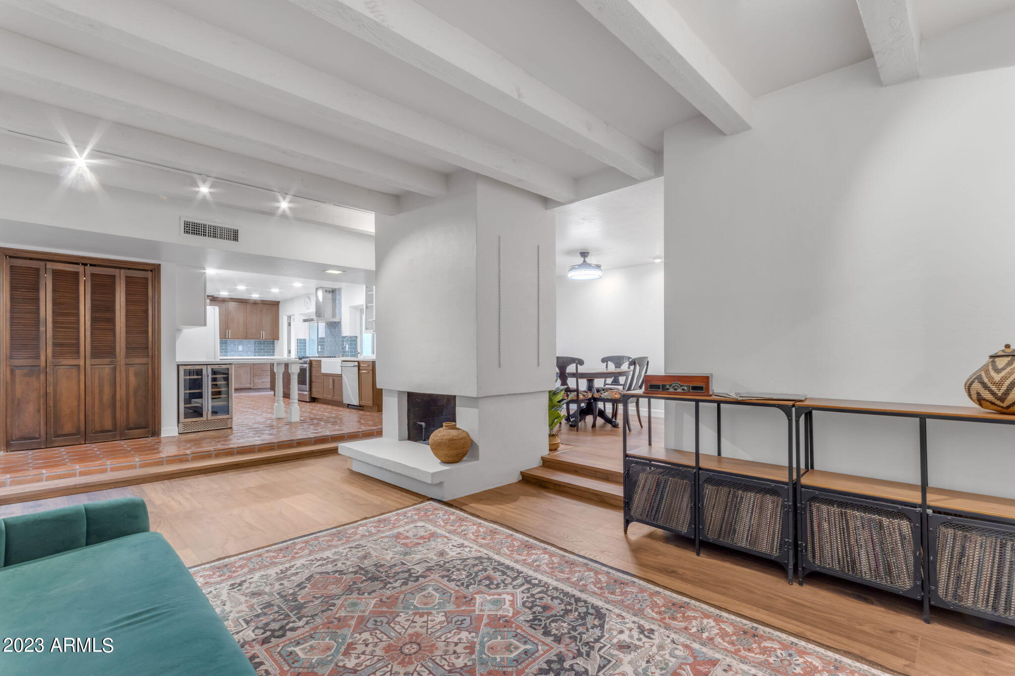 7013 North 10th Avenue Phoenix, AZ 85021 - Photo 10 of 40 7-web-or-mls-019_7013 N 10th Ave - Phoen