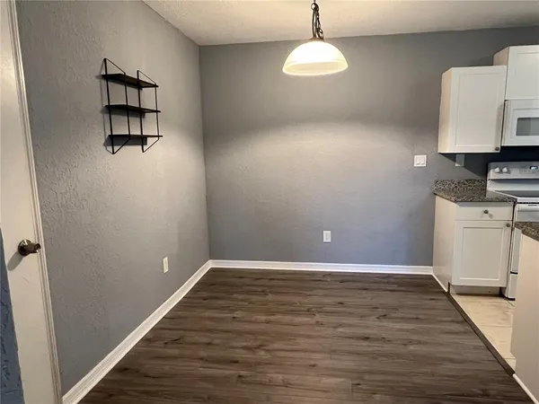 $1,875 | 10265 Gandy Boulevard North, Unit 1709, St. Petersburg, FL 33702