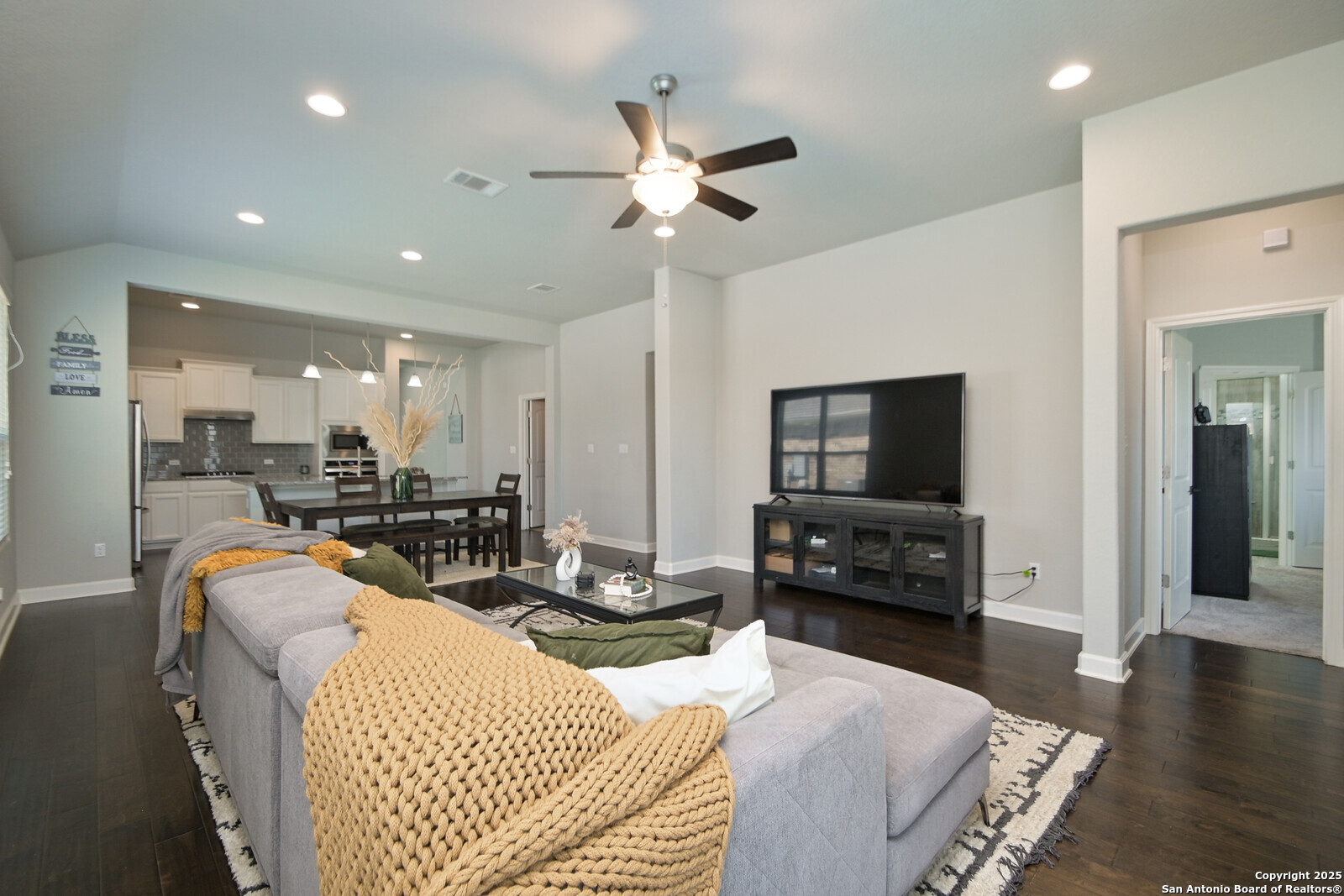 5013 Arrow Ridge Schertz, TX 78124 - Photo 14 of 25