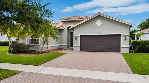 $825,000 | 19301 Seneca Avenue, Weston, FL 33332