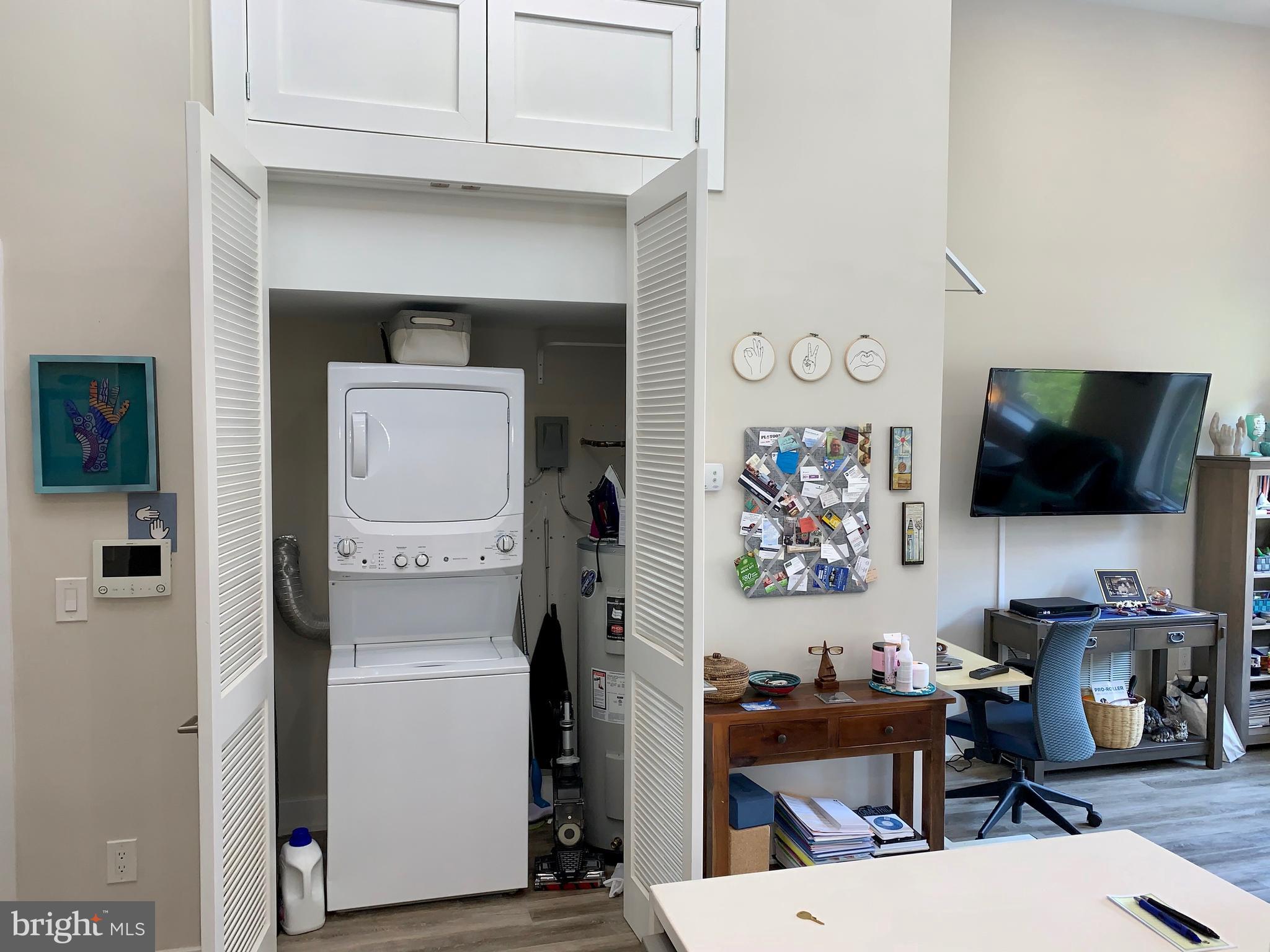 802 Sansom Street, Unit 403 Philadelphia, PA 19107 - Photo 12 of 19