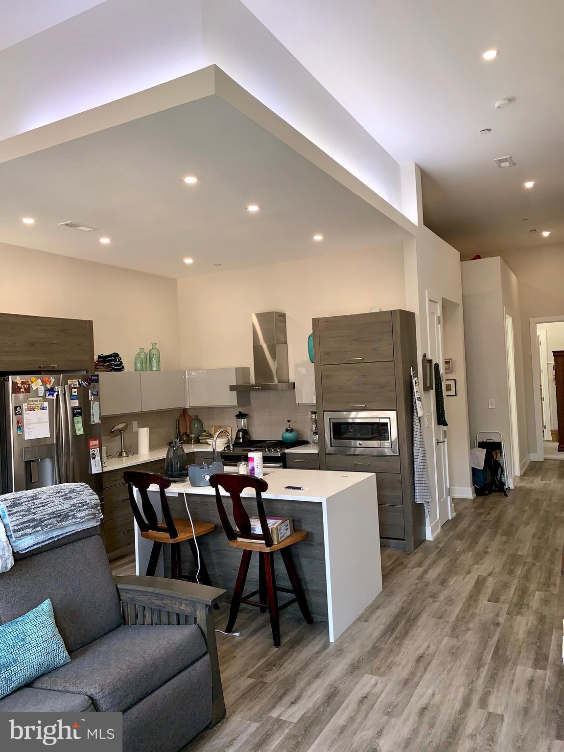 802 Sansom Street, Unit 403 Philadelphia, PA 19107 - Photo 14 of 19