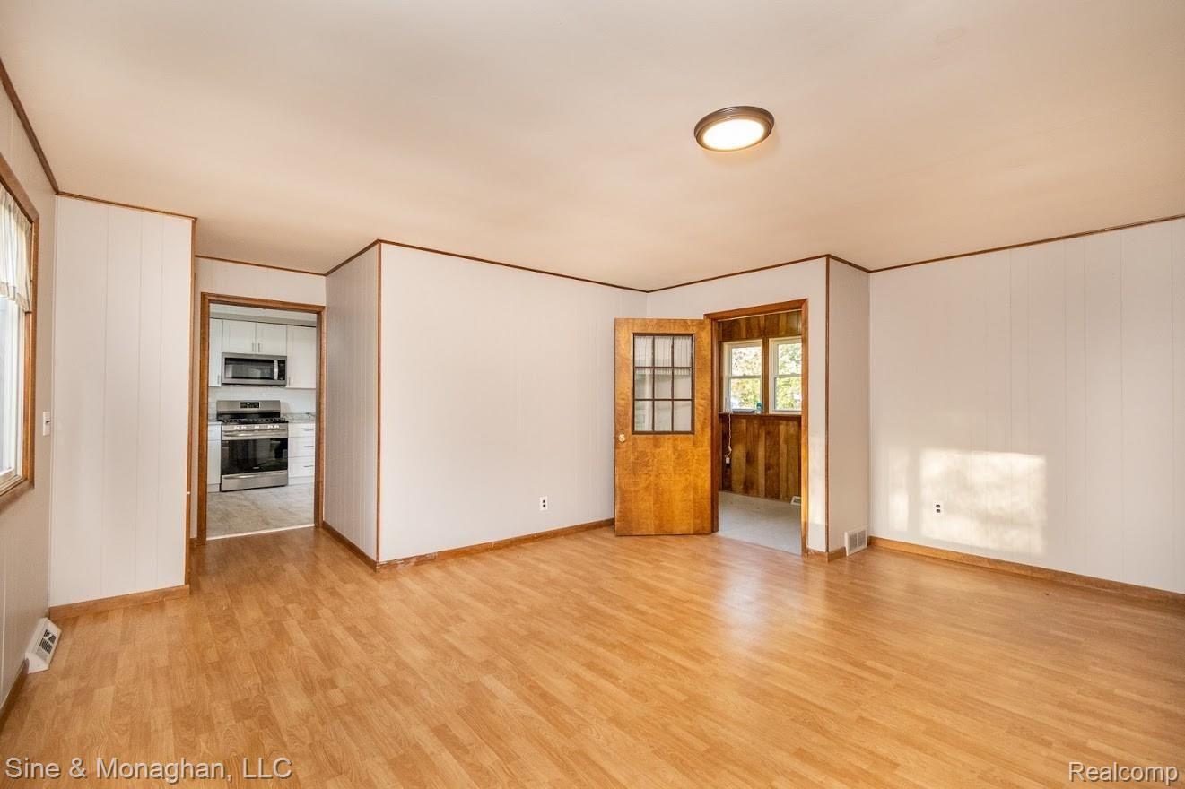 419 Pointe Tremble Road Algonac, MI 48001 - Photo 30 of 55 419-21.jpg