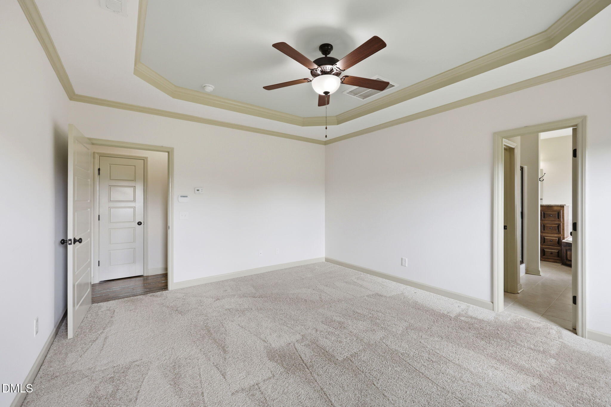 3587 Hannah Creek Road Benson, NC 27504 - Photo 15 of 43 a view of a livingroom with a ceiling fan and a ceiling fan