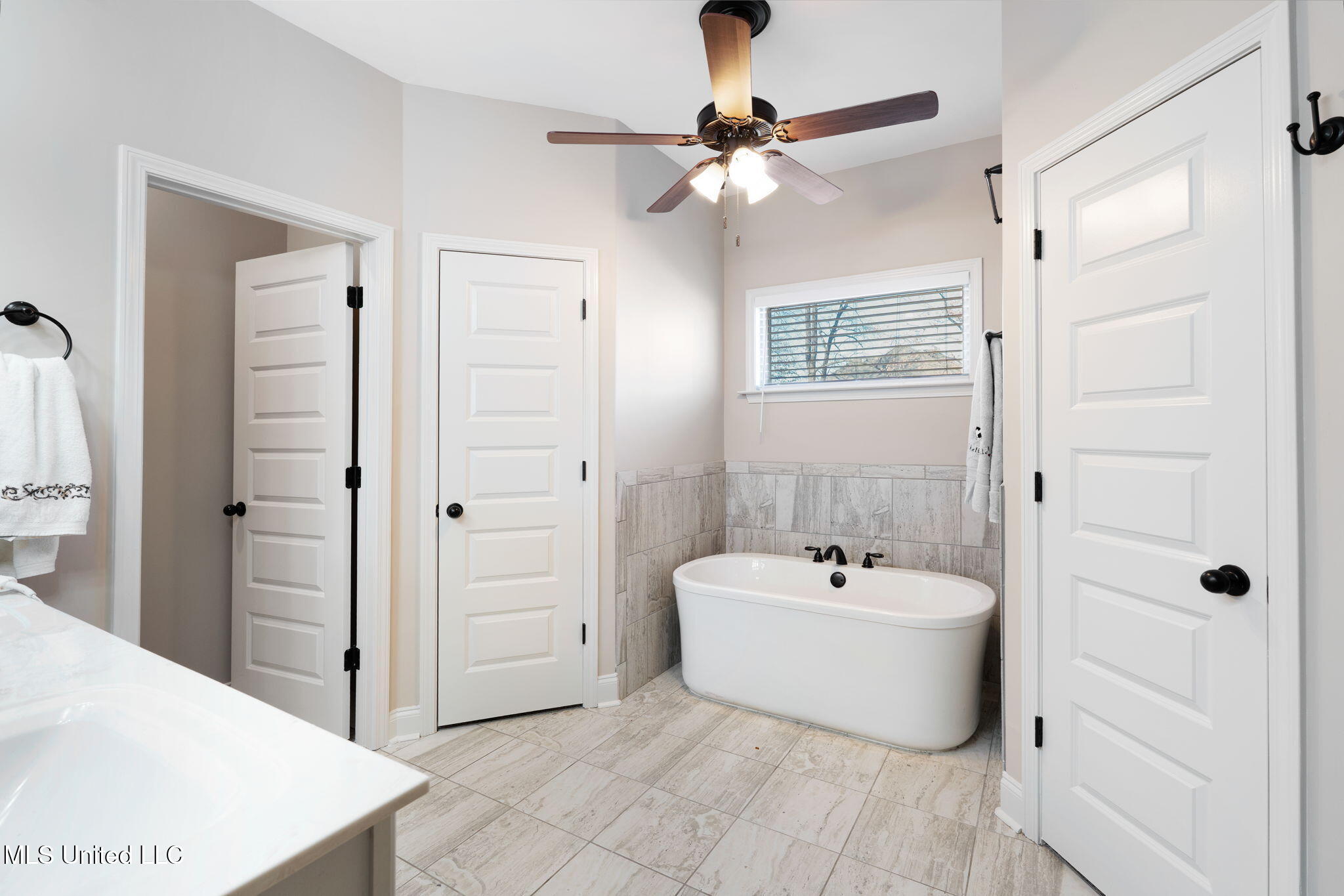 2512 Washington Woods Road Southaven, MS 38672 - Photo 11 of 26 15-web-or-mls-2512 Washington Woods Rd-1