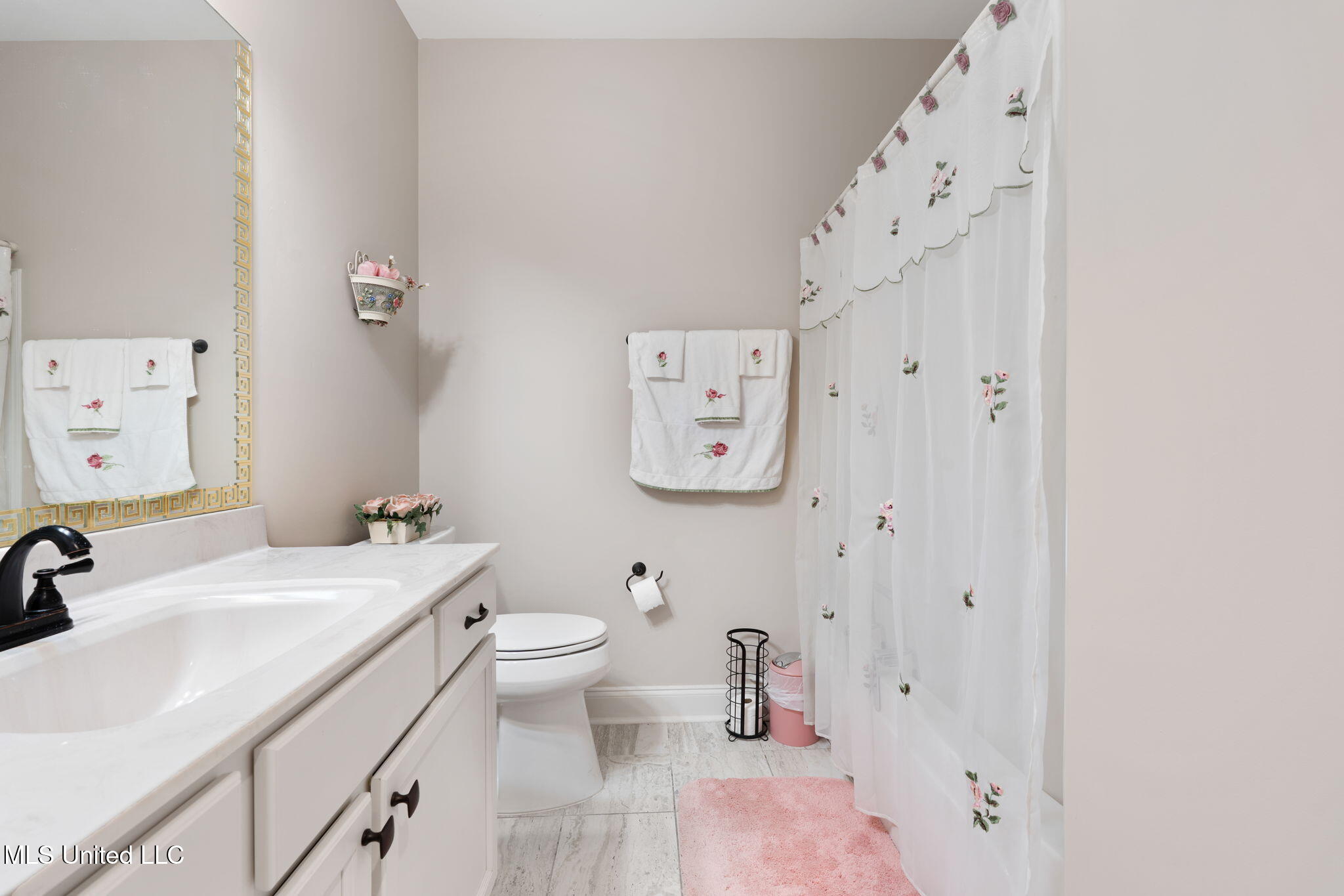 2512 Washington Woods Road Southaven, MS 38672 - Photo 16 of 26 20-web-or-mls-2512 Washington Woods Rd-1