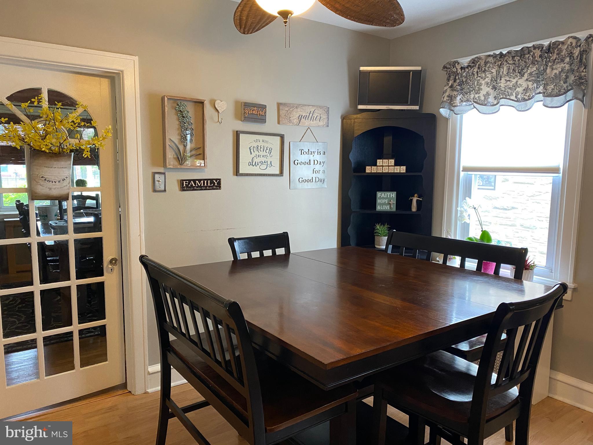 815 Earlington Road Havertown, PA 19083 - Photo 22 of 44 Eat In Kitchen W/Island