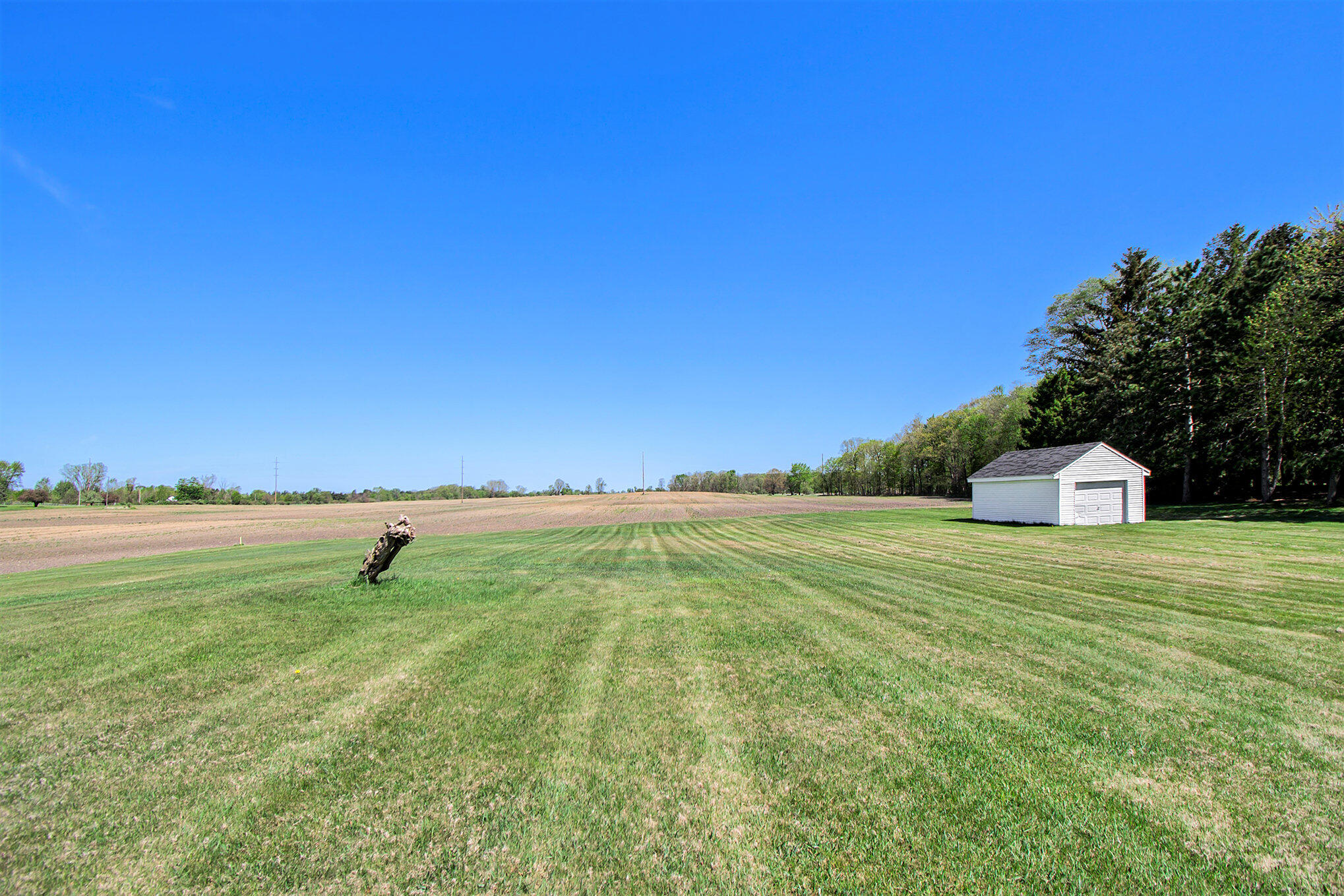 2014 Plains Road Leslie, MI 49251 - Photo 3 of 45 041_ndp3170