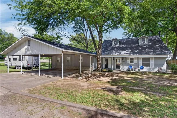 $245,000 | 1529 Oak Shore Drive, Tool, TX 75143