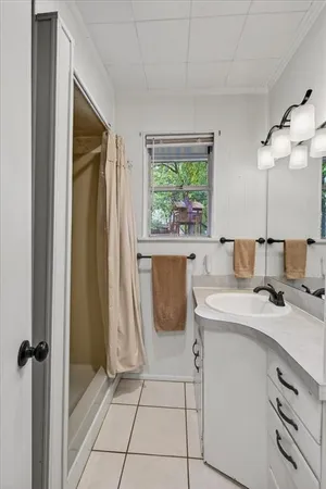 $245,000 | 1529 Oak Shore Drive, Tool, TX 75143