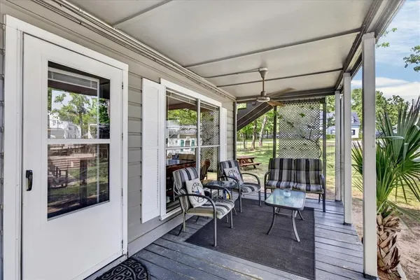 $245,000 | 1529 Oak Shore Drive, Tool, TX 75143