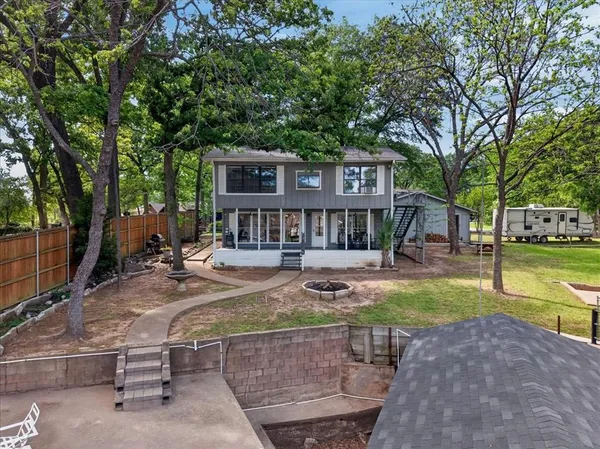 $245,000 | 1529 Oak Shore Drive, Tool, TX 75143