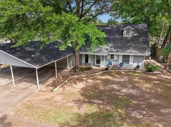 $245,000 | 1529 Oak Shore Drive, Tool, TX 75143