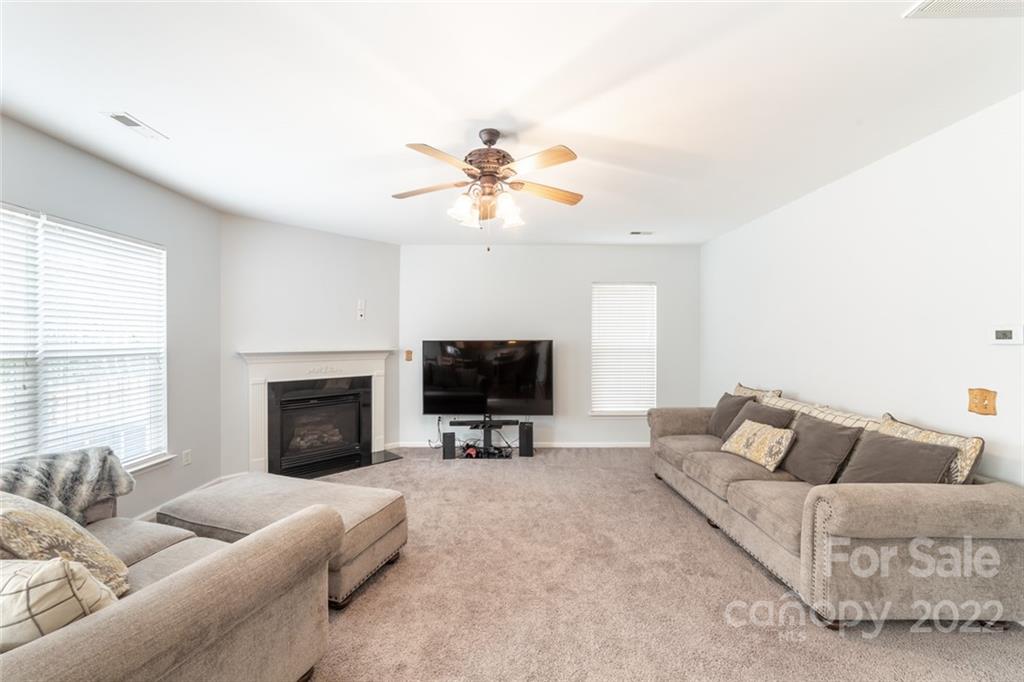 16023 Raptor Court Charlotte, NC 28278 - Photo 11 of 44 Gallery Image 11
