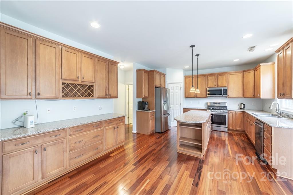 16023 Raptor Court Charlotte, NC 28278 - Photo 17 of 44 Gallery Image 17